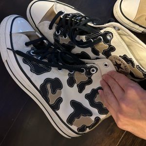 Converse high top sneakers in leopard print